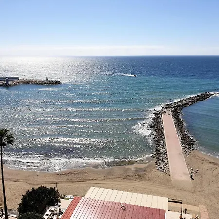 Апартаменты Skol 617 Beachfront Two-bedrooms Duplex With Sea Views