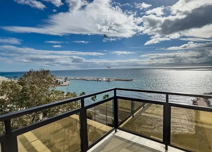 Skol 617 Beachfront Two-bedrooms Duplex With Sea Views Appartamento